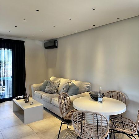 Lagonisi Luxury Appartment 2 By The Sea Luaran gambar